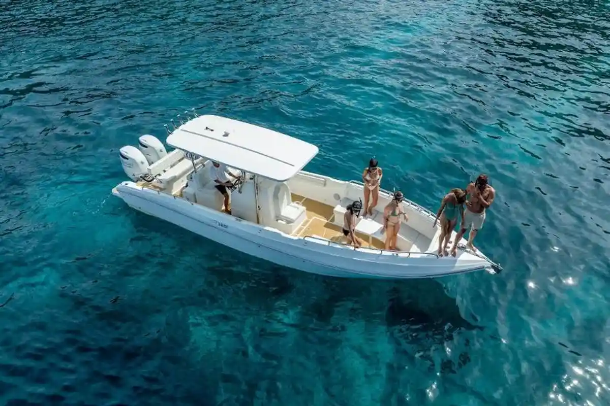 YACHT Sourcing Luncurkan Program Co-Ownership dengan Al Dhaen 310 Center Console 