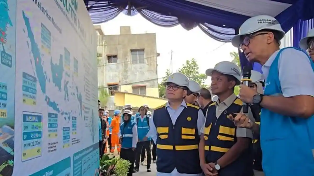 Light Up The Dream: PLN UP3 Gorontalo Pasang Listrik Gratis, Wujudkan Ramadan yang Lebih Terang