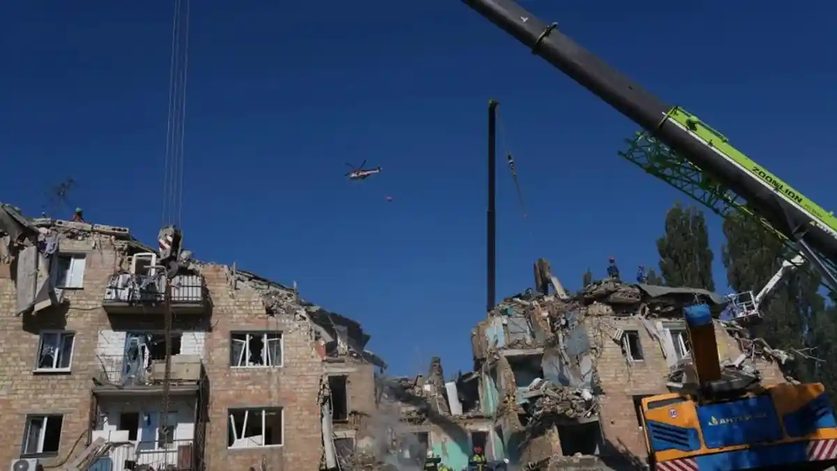 Rudal dan Drone Rusia Hantam Kyiv, 23 Tewas Termasuk 4 Anak, Dunia Kecam Serangan Mematikan