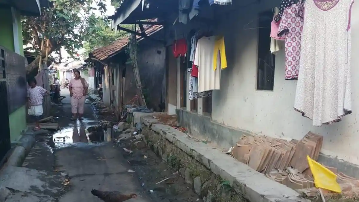 Kerap Kebanjiran, Warga Bantaran Berharap Lumpur Kali Cikarang Dikeruk dan Jalan Ditinggikan