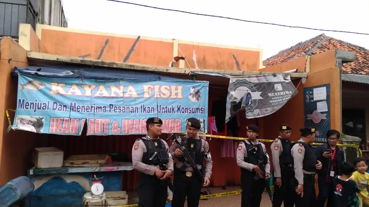 Terduga Teroris Di Tangerang Ditangkap Saat Hendak Naik Motor Bersama Istrinya