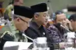 Mendikdasmen-Raker-dengan-Komisi-X-DPR_20260519_145104.jpg