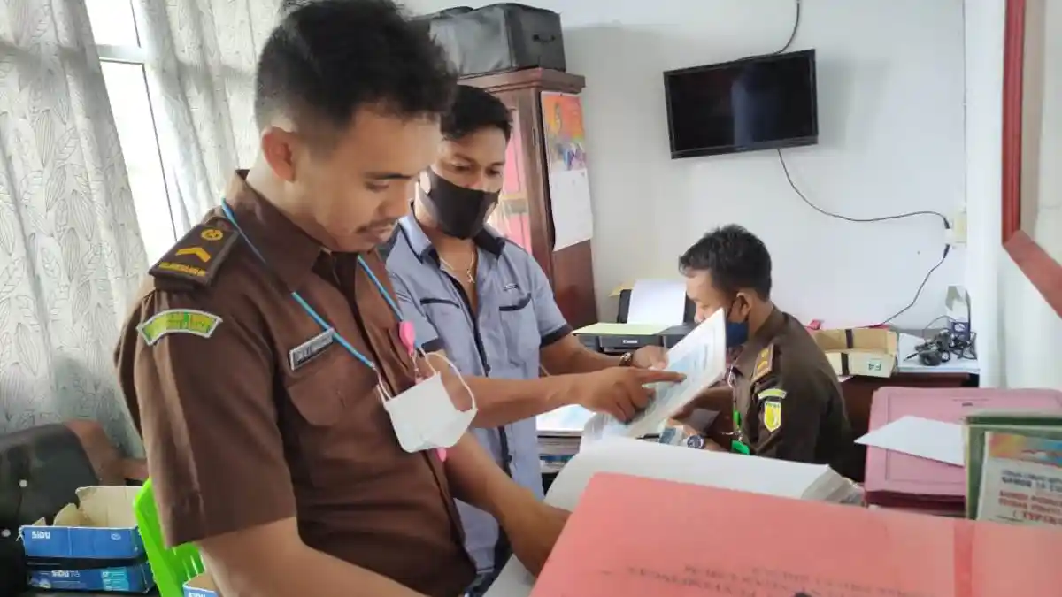 Polres Talaud Serahkan Kasus Korupsi Dana Bansos SMAN 2 Beo ke Kejaksaan