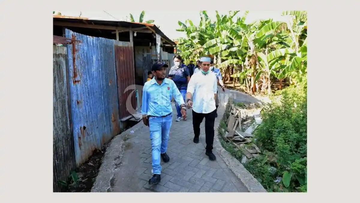 FOTO: Kunjungi Warga Zona 4, Deng Ical Pilih Door to Door - syamsu-rizal-mengunjungi-warga-di-zona-4-sabtu-2692020-1.jpg
