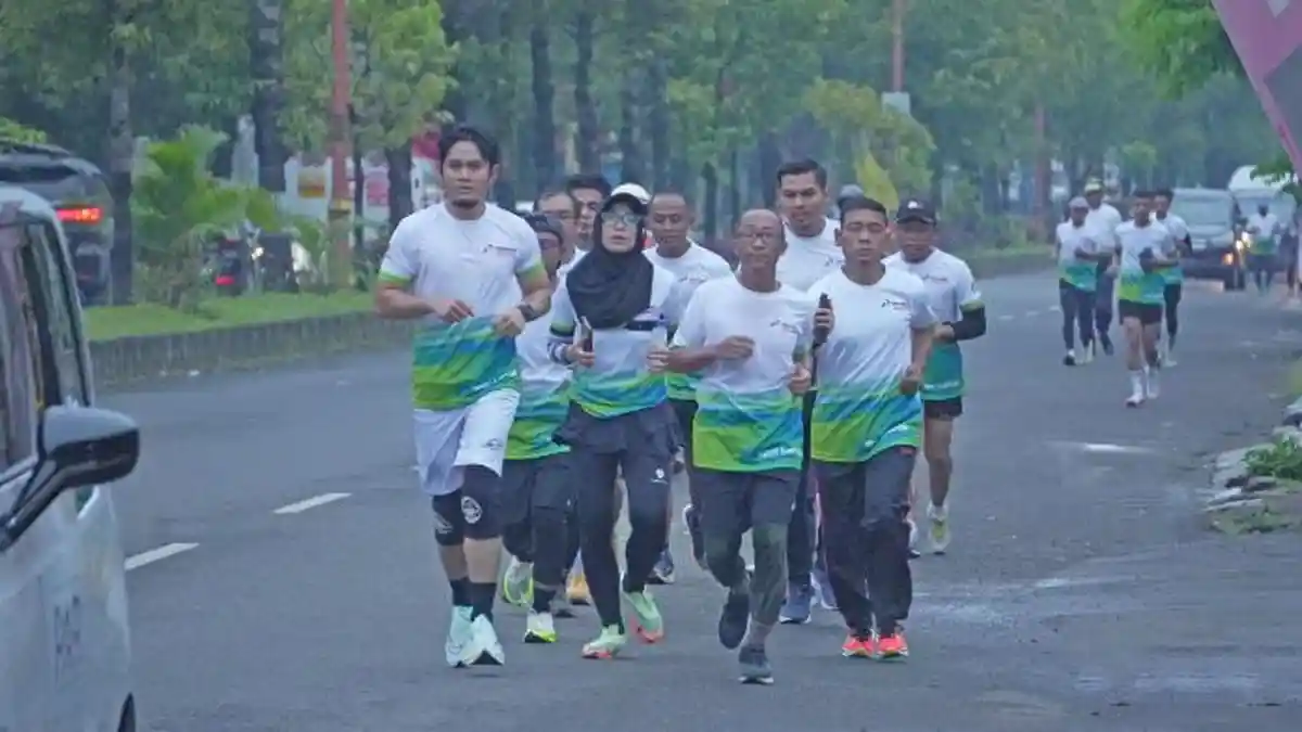 Momen HUT ke-65, Pelari Kilang Cilacap Tempuh Jarak 65 Km