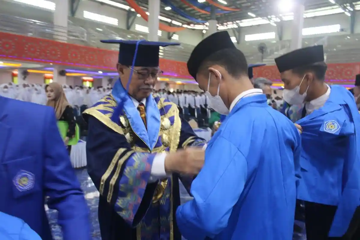 4.051 Mahasiswa Baru Unismuh Dikukuhkan, Prof Ambo Asse: Jadikan Kampus Tempat Jihad Ilmu