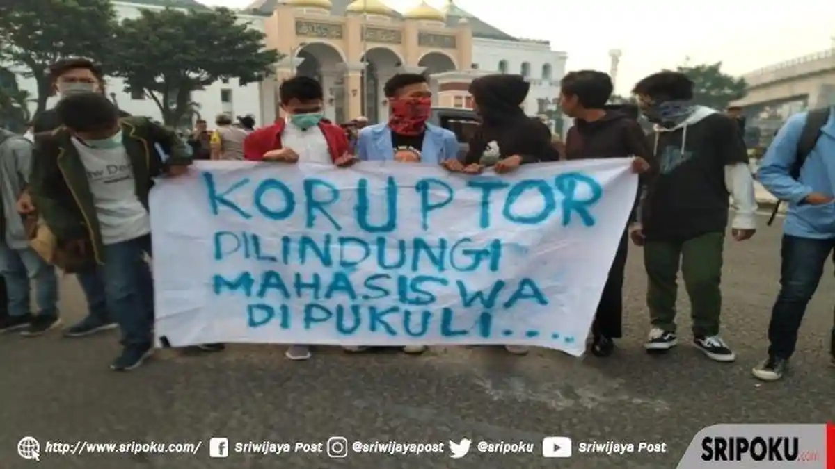 Ratusan Mahasiswa 'Sumsel Melawan' Gelar Aksi Solidaritas di BAM Palembang