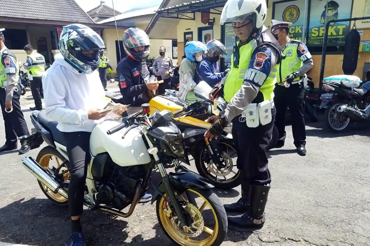 Siap-siap! Polda Jateng Bakal Terapkan Tilang Berbasis Drone di Karanganyar