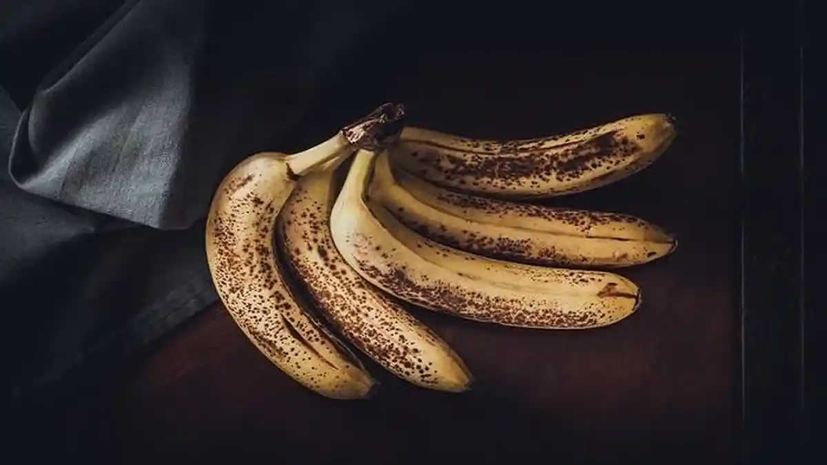 Pisang dengan Kulit Menghitam Ternyata Bukan Busuk, Khasiatnya Malah Sangat Tinggi, Baca di Sini