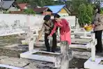 Jajaran-Polres-Poso-menggelar-upacara-ziarah-dan-tabur-bud.jpg