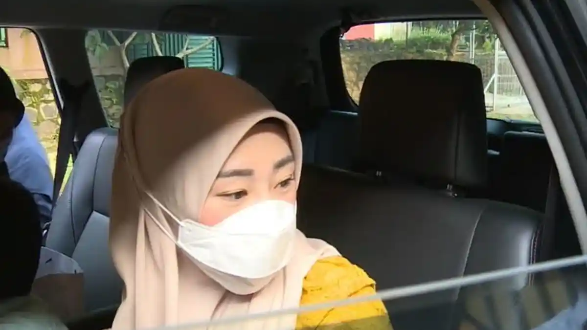 Perseteruan Mereda, Larissa Chou Hapus Postingan SMS Henny Rahman, Manajer: 'Alvin Sudah Minta Maaf'