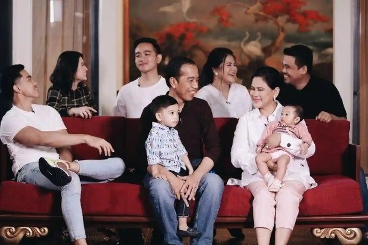 Gibran Disebut Mirip Jokowi dan Kahiyang Persis Iriana, Kaesang: Terus Saya Mirip Siapa?