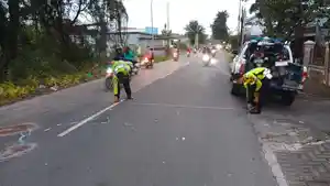 Kecelakaan-Maut-di-Jalan-Raya-Cerme-Gresik-Renggut-Nyawa-Pemotor-Perempuan.jpg