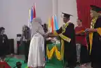 ibu-wakili-wisuda-putrinya-yang-meninggal.jpg