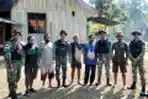 Satgas Yonif 126/Kala Cakti Sapa Warga Di Perbatasan Papua