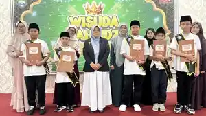 SDTQ-Al-Abidin-Surakarta-kembali-menyelenggarakan-kegiatan-Wisuda-Tahfidz.jpg