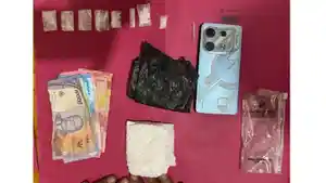 Barang-bukti-hasil-penggerebekan-pengedar-Narkoba-di-Kampung-Bunga-Raya.jpg