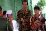 Jokowi Bagikan Kartu Sakti
