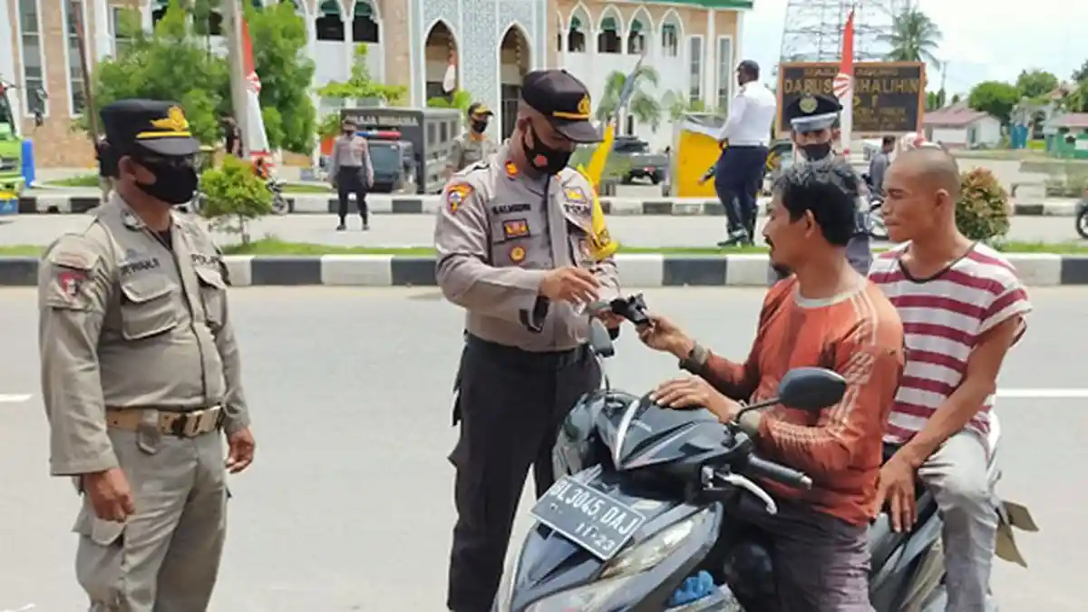 Terjaring Razia Tak Pakai Masker di Aceh Timur, Ini Ikrar Pengendara Sepmor