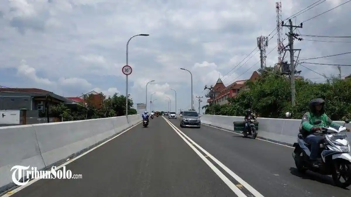 Kecelakaan Maut Hari Ini, Pemotor Tewas Ditabrak Mobil Ketika Hendak ke Pasar