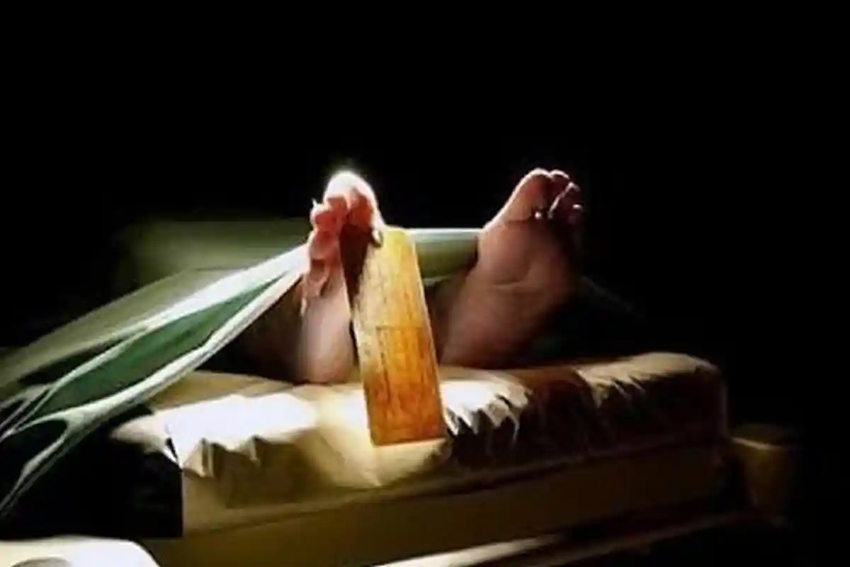 Diduga Kelelahan Saat Mencari Kunir, Pria Asal Sidoarjo Tewas Tergeletak di Pinggir Kali Perumahan