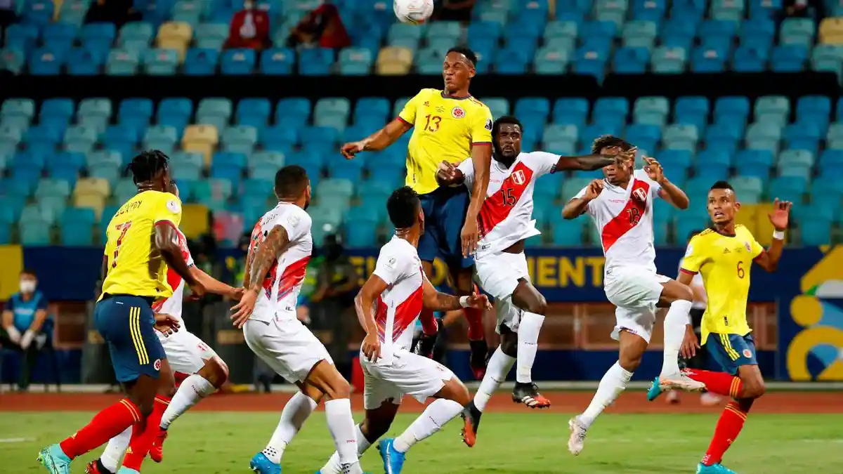 Cuplikan Gol Kolombia vs Peru, Gol Bunuh Diri Mantan Pemain Barcelona Menangkan Peru
