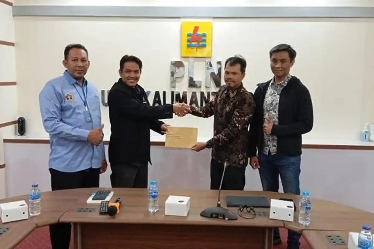 PLN UP2B Kalimantan Barat dan UPT Pontianak Dukung Rangkaian Kegiatan Hari Pers Nasional di Kalbar