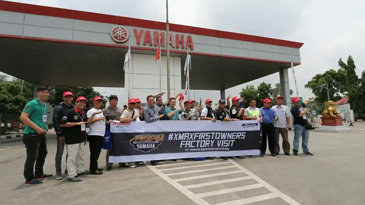 #XMAXFIRSTOWNERS Kunjungi Pabrik Yamaha, Ada yang Terpikat XMAX Saat Jalan-jalan di Eropa