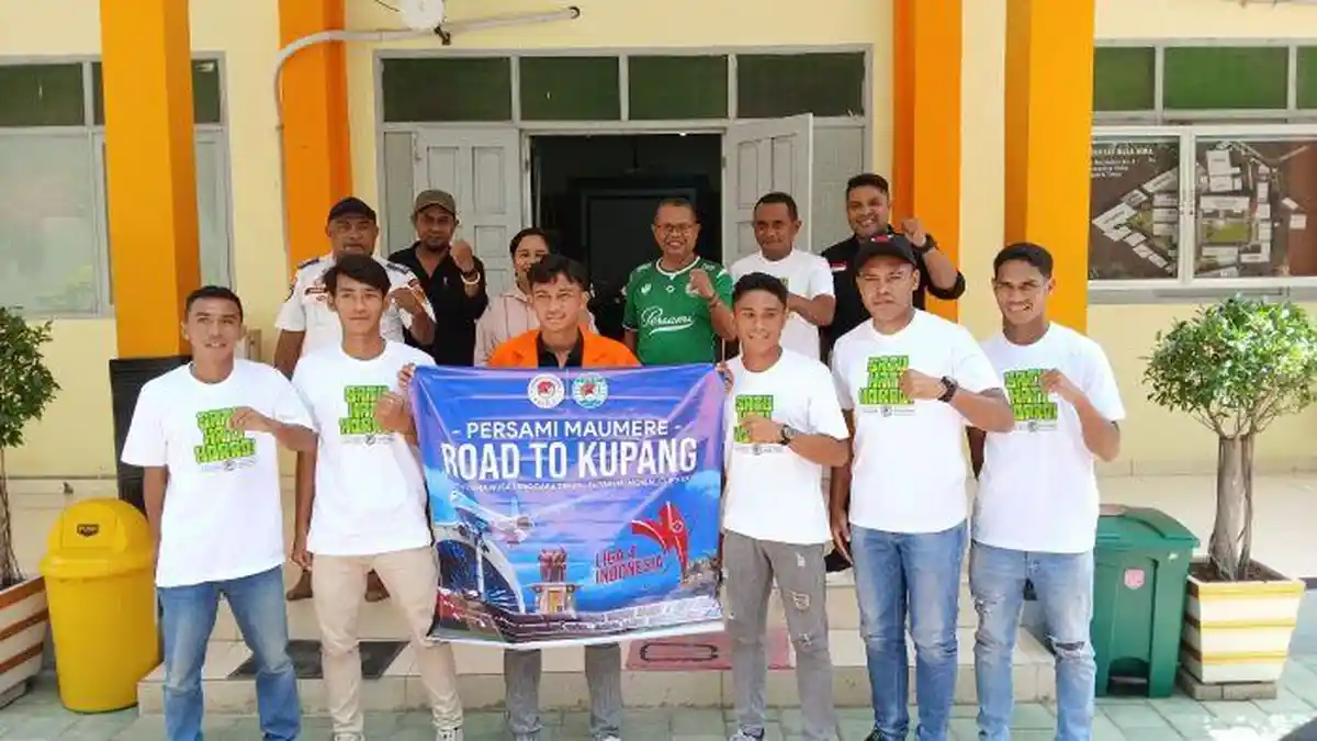 Mahasiswa Unipa Terpilih Jadi Pemain Persami, Rektor Apresiasi dan Lepas Secara Resmi