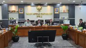 audiensi-dengan-dprd-kalsel.jpg