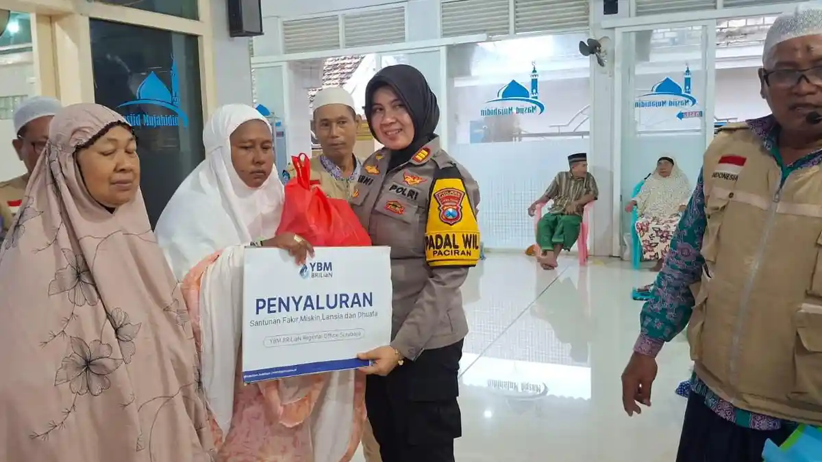 Sedekah Akbar Polsek Paciran Peduli 200 Janda,  Dhuafa dan  Lansia 