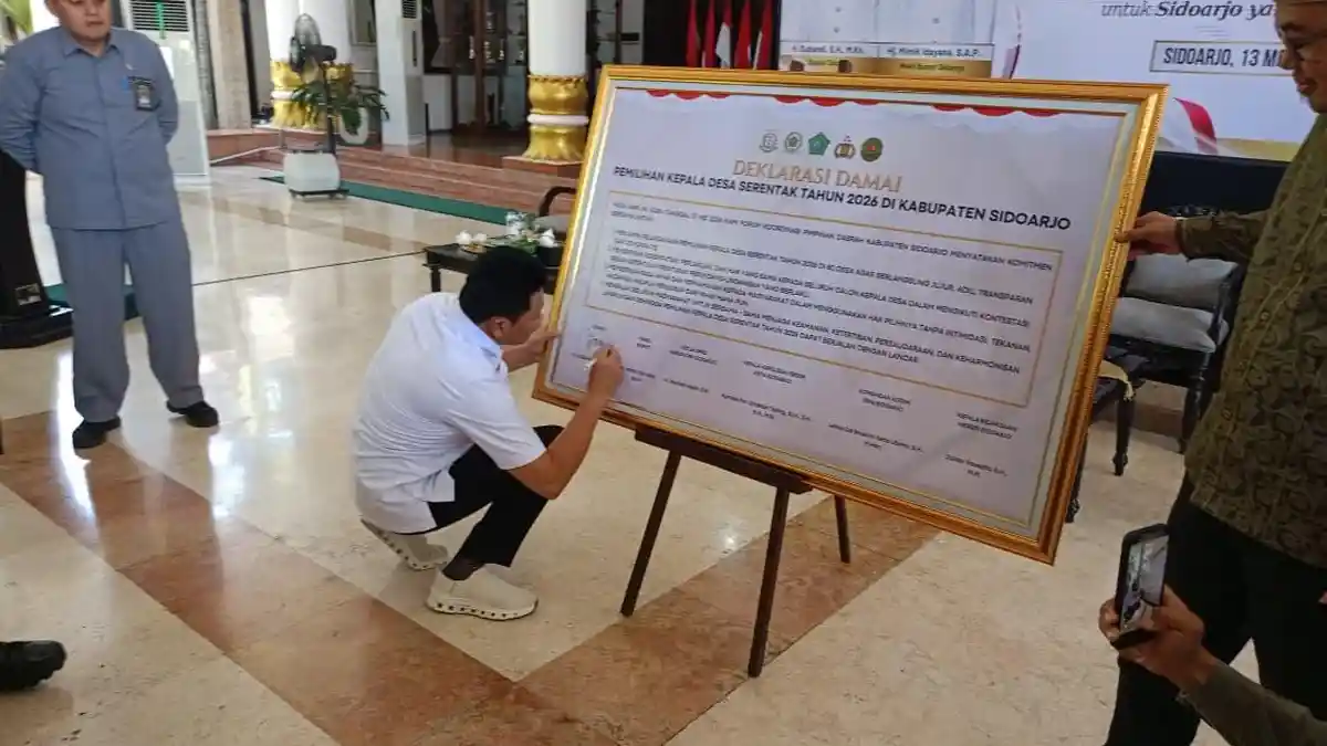Bupati Sidoarjo Subandi dan 230 Calon Kades Teken Deklarasi Damai Pilkades 2026