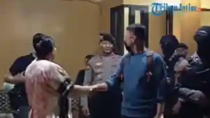 penggeledahan-di-rumah-pengusaha-Pacitan-terkait-kasus-TPPU-Sugiri-Sancoko.jpg