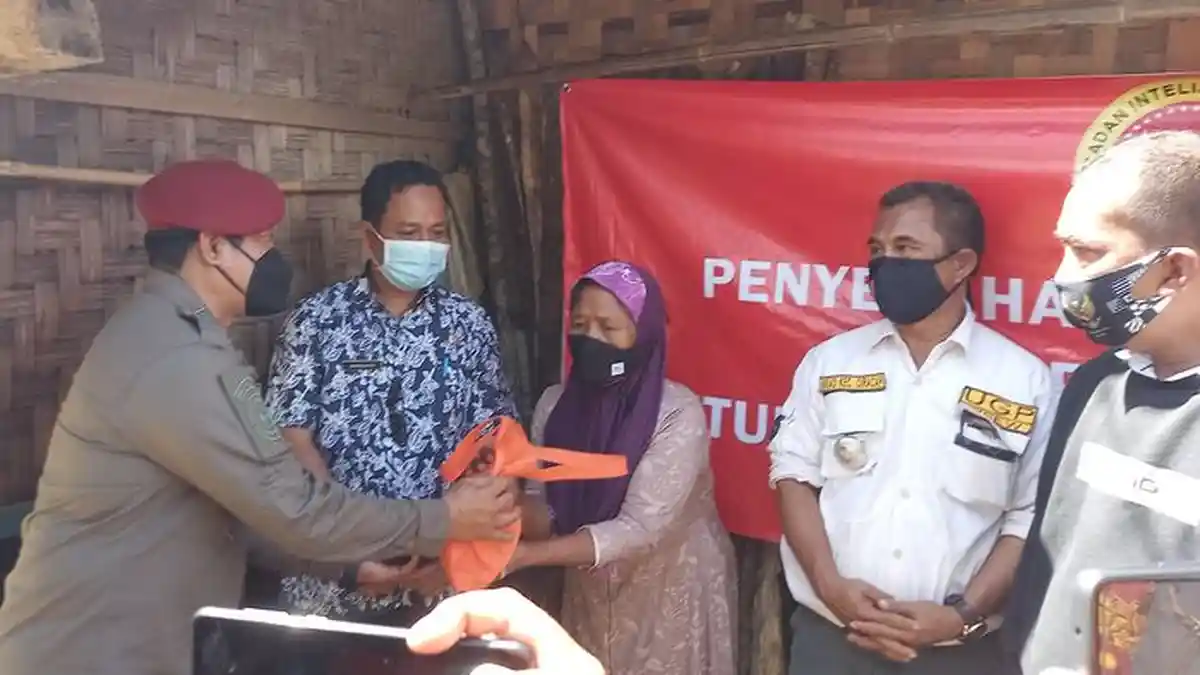 Keluarga Apudin yang Obesitas dan Lumpuh Dibantu Rp 150 Juta Untuk Obat, Renovasi dan Sehari-hari