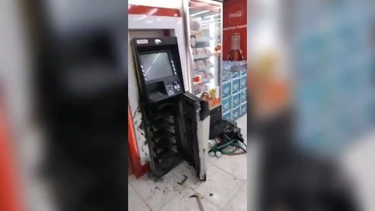Mesin ATM di Mini Market Cileungsi Dibobol, Pencuri Masuk Lewat Jalur Atas, Uang Belasan Juta Raib