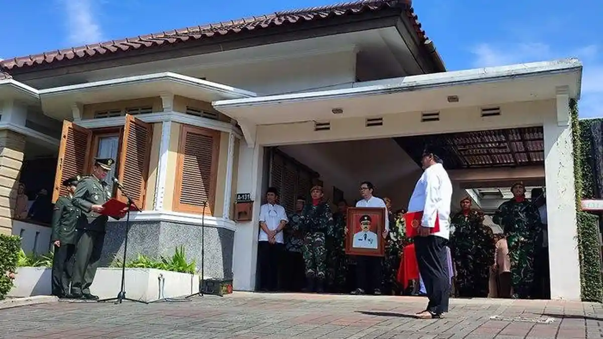 Mantan Gubernur Jabar Nuriana Sempat Dirawat Selama Satu Bulan di Rumah Sakit