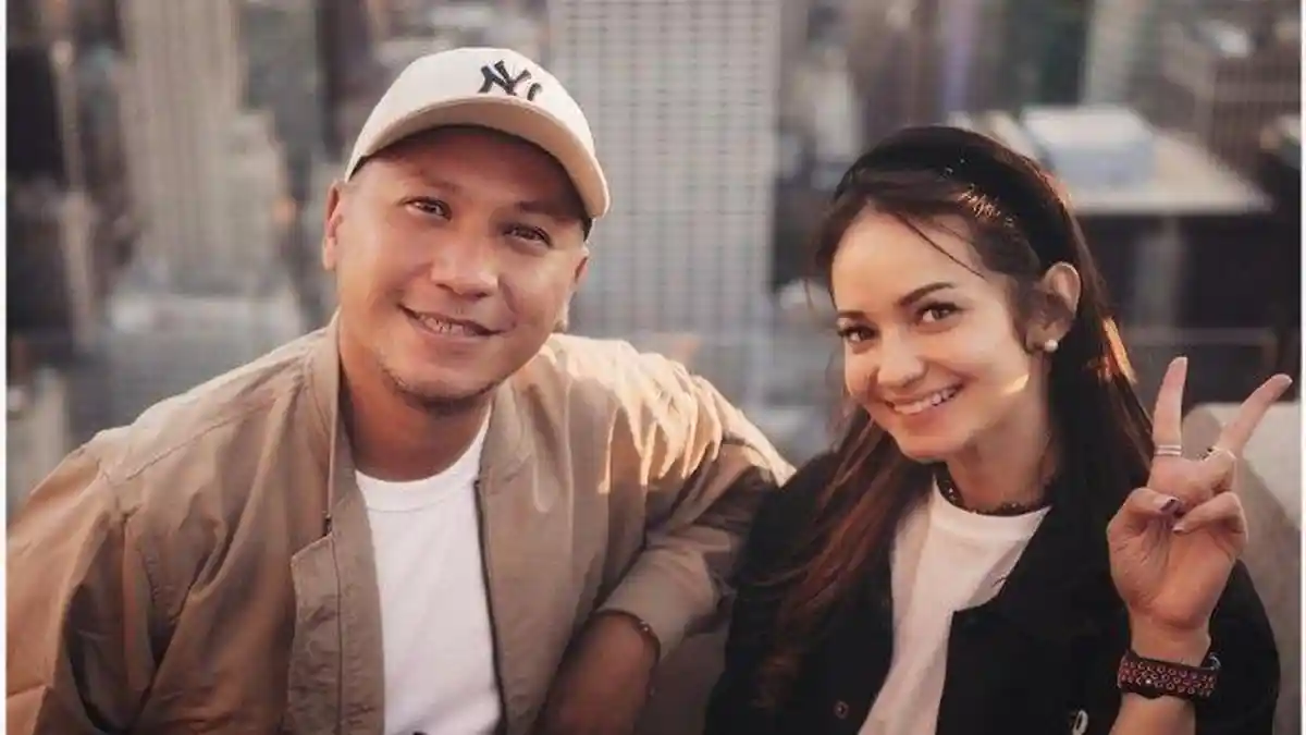 Digosipkan Gading Telah Tunangan di New York, Enzy Storia Singgung Ulah Ivan Gunawan