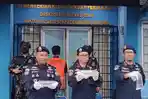 BARANG-BUKTI-Direktur-Pengawasan-Sumber-Daya-Perikanan-KKP.jpg