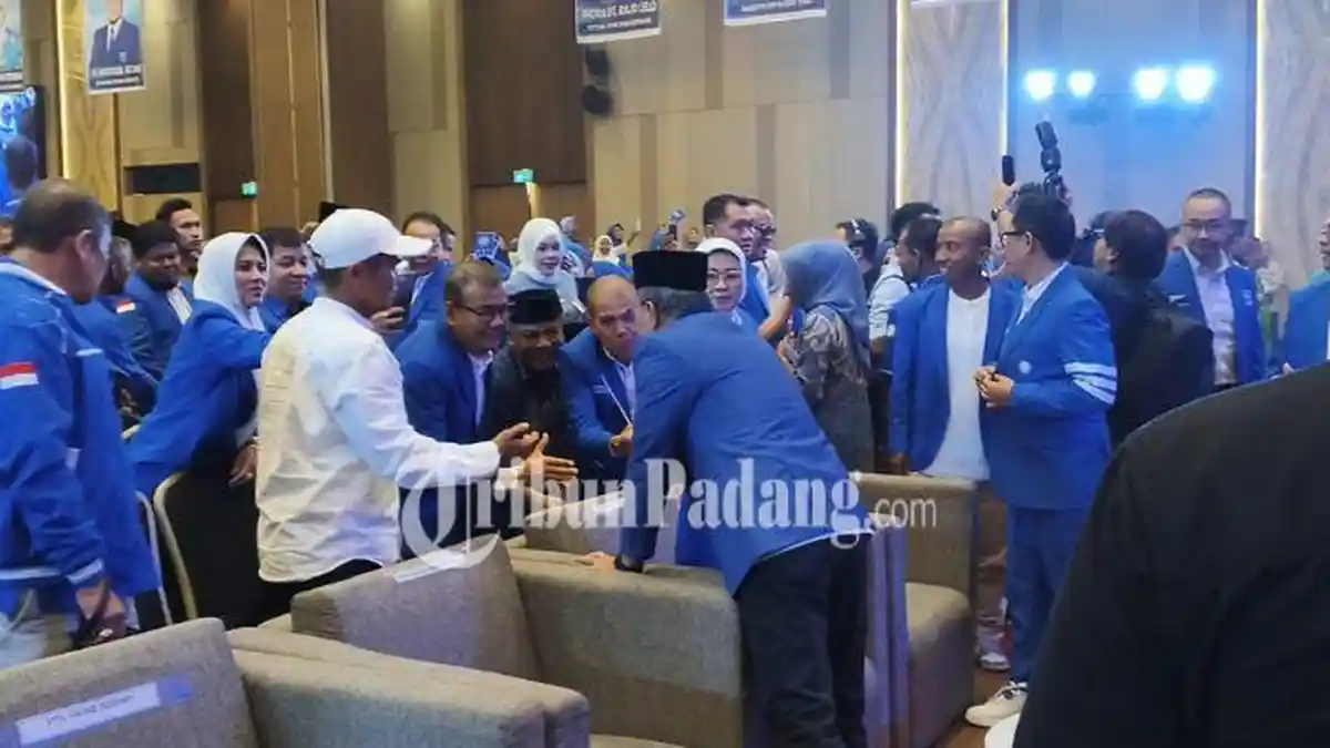 Pelantikan PAN Sumbar: Berikut Nama Ketua DPW hingga DPD