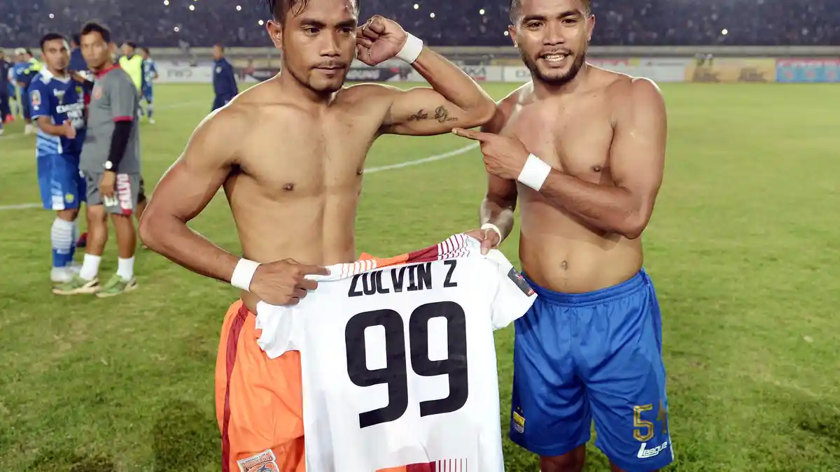 Zulham Tak Mau Peluk Kembarannya Sebelum Laga Usai