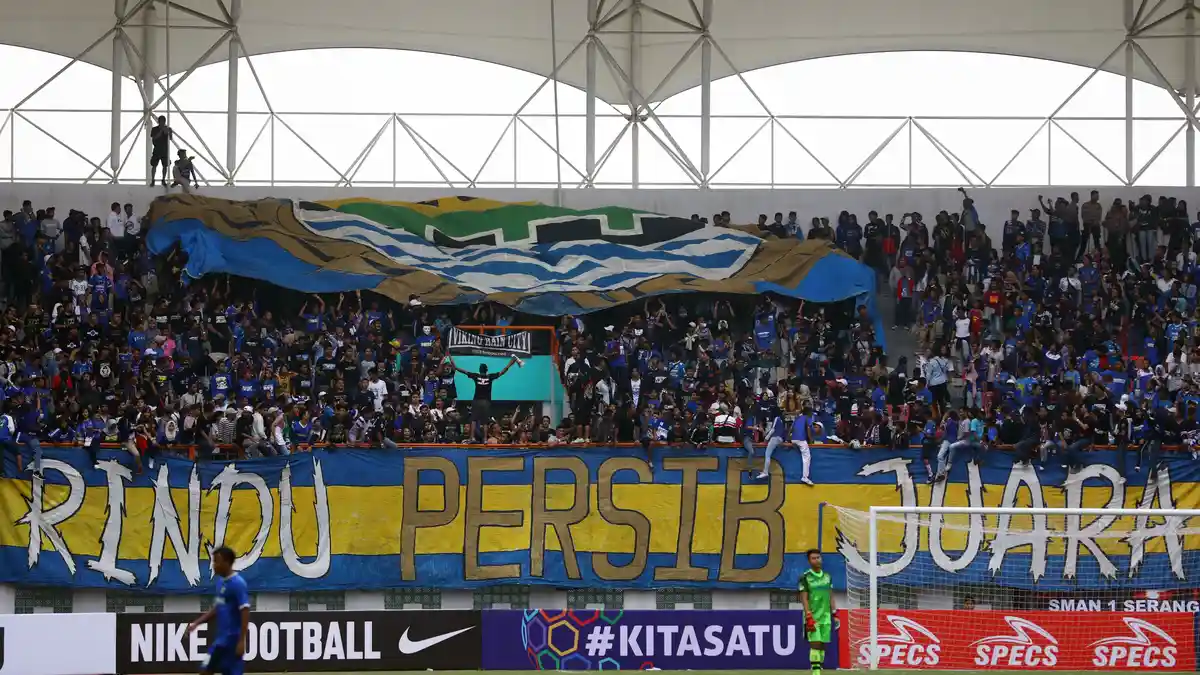 Komentar Bobotoh Hari Ini, Kritik Persib Bandung yang Tak Bisa Menjaga Nama Besar