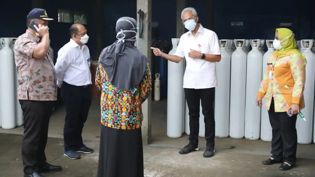 Gubernur Ganjar Pastikan Stok Oksigen di Jawa Tengah Aman