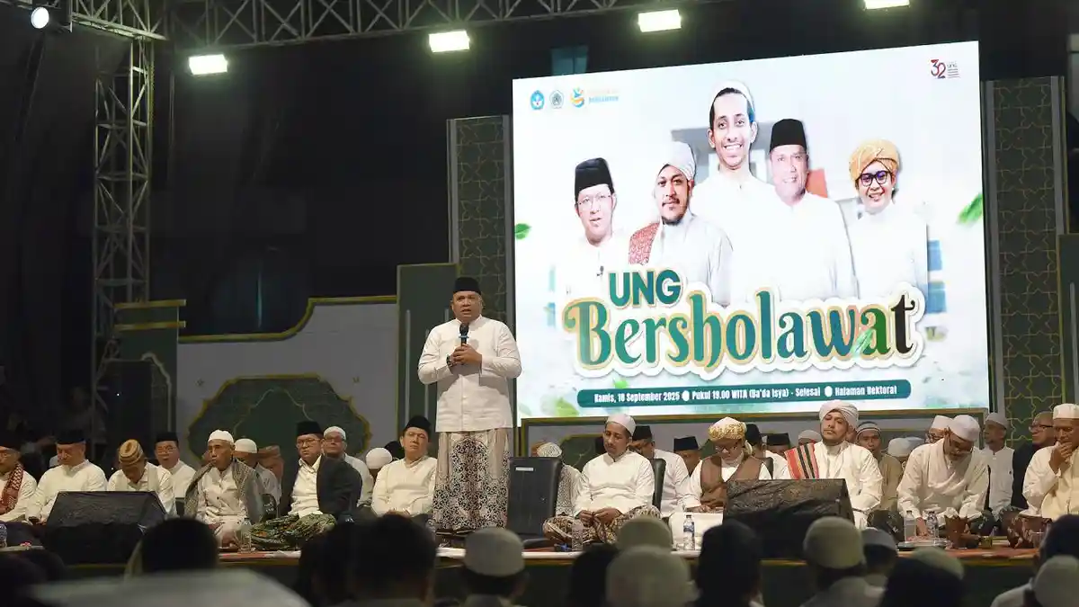UNG Bersholawat, Ribuan Jemaah Bersatu dalam Dzikir dan Doa untuk Peringatan Maulid Nabi Muhammad