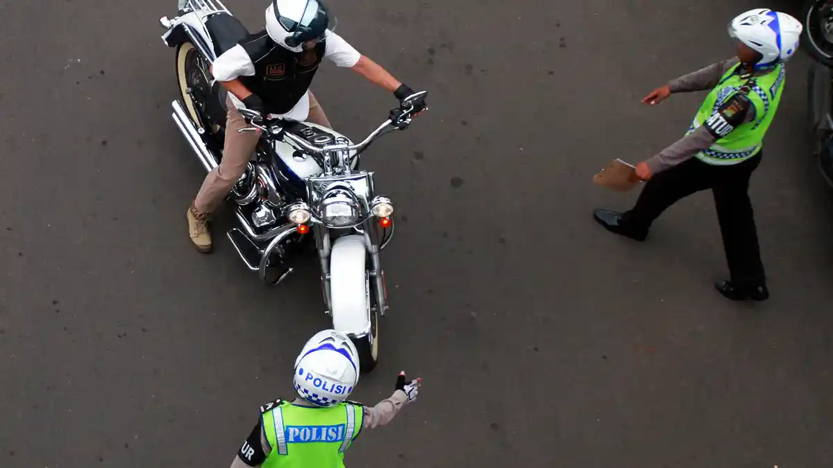 Penunggang Harley Davidson Kabur Saat Ditilang di Thamrin