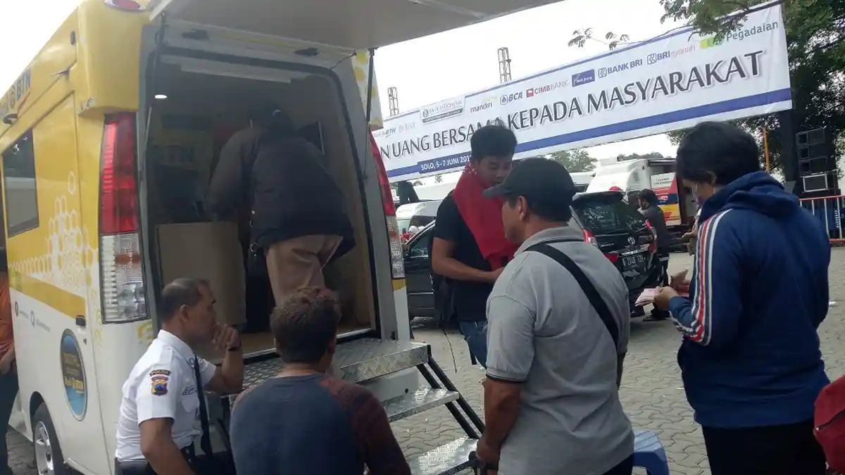 Hari Pertama Penukaran Uang Bersama, KPw BI Solo Gelontorkan Rp 4,4 Miliar