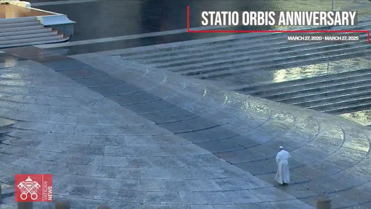 Lima Tahun Lalu, Paus Fransiskus Berdoa untuk Dunia di Lapangan Santo Petrus yang Kosong