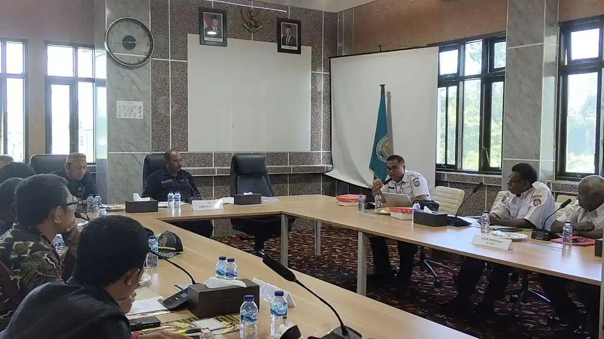 Dinas Pendidikan Bakal Evaluasi Total Pengawas Sekolah dan Kesejahteraan Guru di Teluk Bintuni