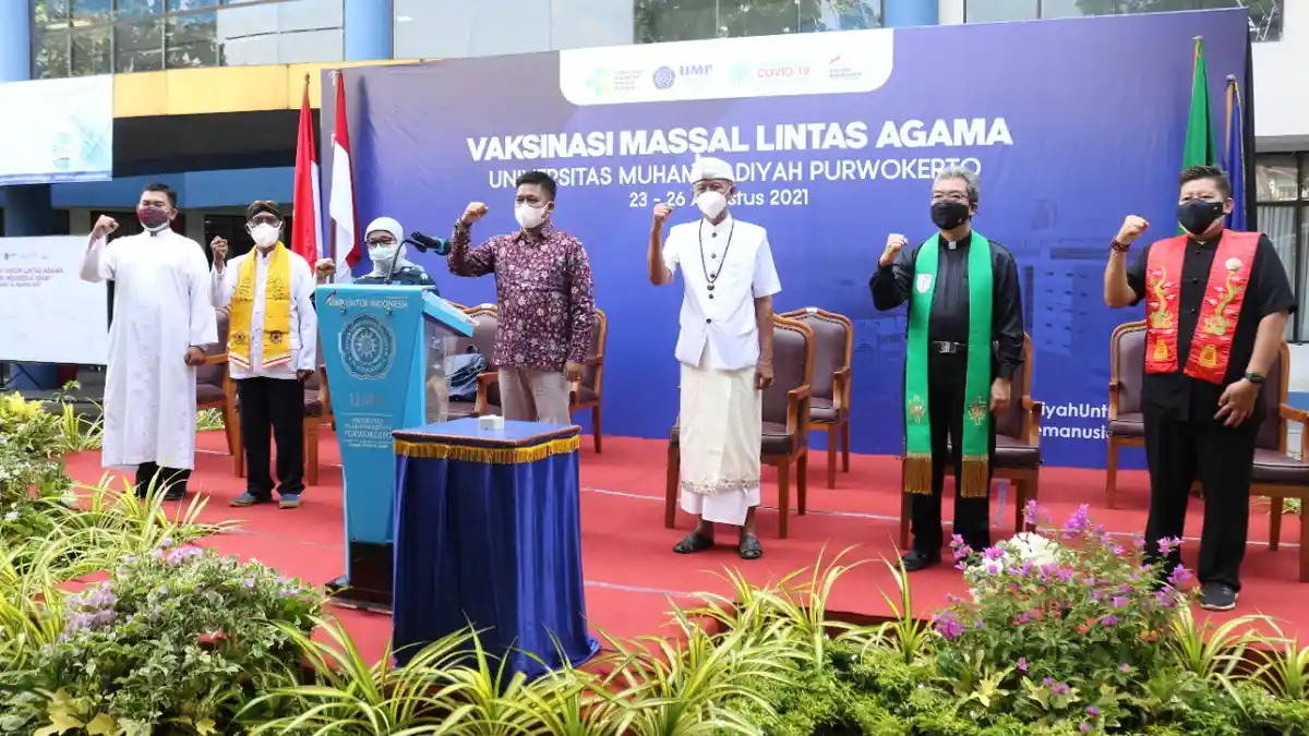 UMP Purwokerto Berikan Vaksinasi Covid-19 bagi 5.000 Warga Banyumas Lintas Agama