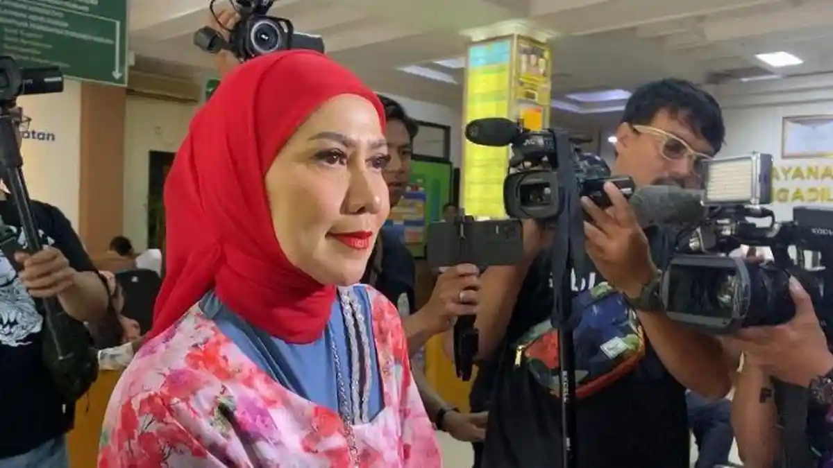 Venna Melinda Semangat Hadapi Sidang Cerai Meski Batuk Pilek