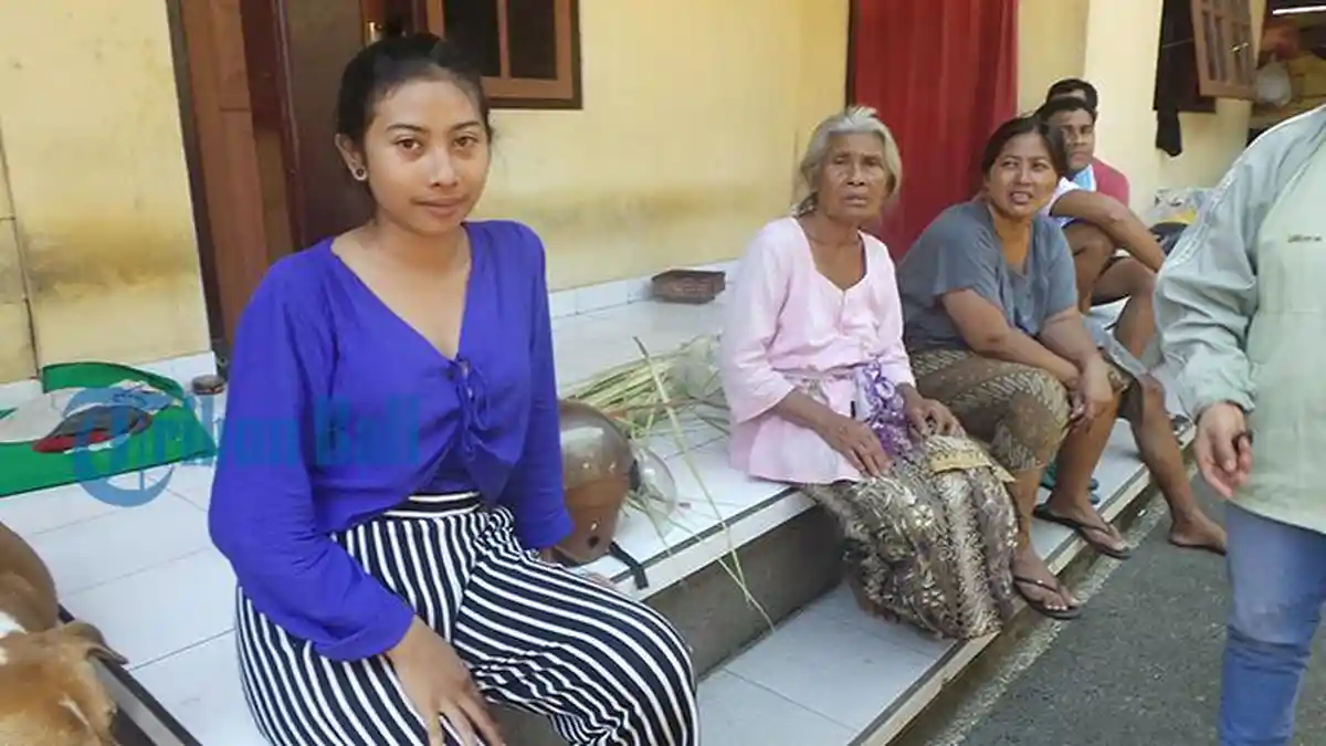 Gadis Cantik Asal Ubud yang Diberitakan Hilang Akhrinya Pulang dengan Tersenyum